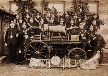  Die freiwillige Feuerwehr, gegründet 1898 